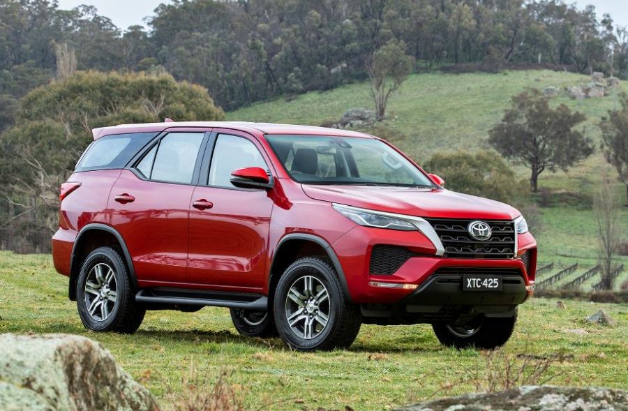 TOYOTA FORTUNER GXL GUN156R MY 4D WAGON 6 SP ELECTRONIC AUTO, 4 CYL DIESEL TURBO, 2.8L 2021 compare vehicle insurance quotes - Car insurance quotes online cheapest comprehensive car insurance QLD NRMA quote AAMI quote Suncorp quote budget direct quote QBE quote Youi quote